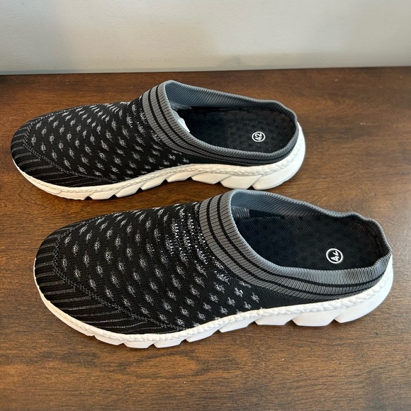 SHEIN Women’s Summer Slouchy Slip-ons Breathable Mesh Stripes & Dots Blacks 10.5 - Picture 7 of 11